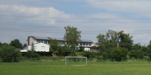Grundschule Erligheim-Hofen von Süden