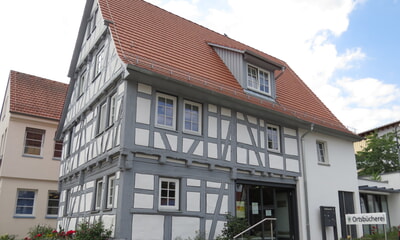 Leiter/in für die Bücherei gesucht