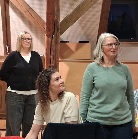 Christiane, Tanja und Melanie bei der Vorstellung als Kandidatinnen für das Gremium