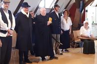 Christian! was hascht zom saga?